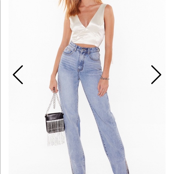 Satin crop top with cup design - Picture 6 of 6